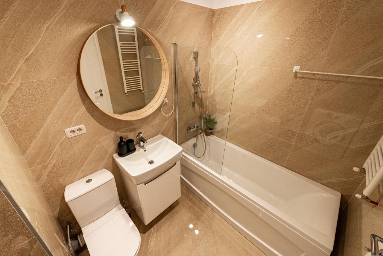 בוקרשט Central Spacious Apartment 506 מראה חיצוני תמונה